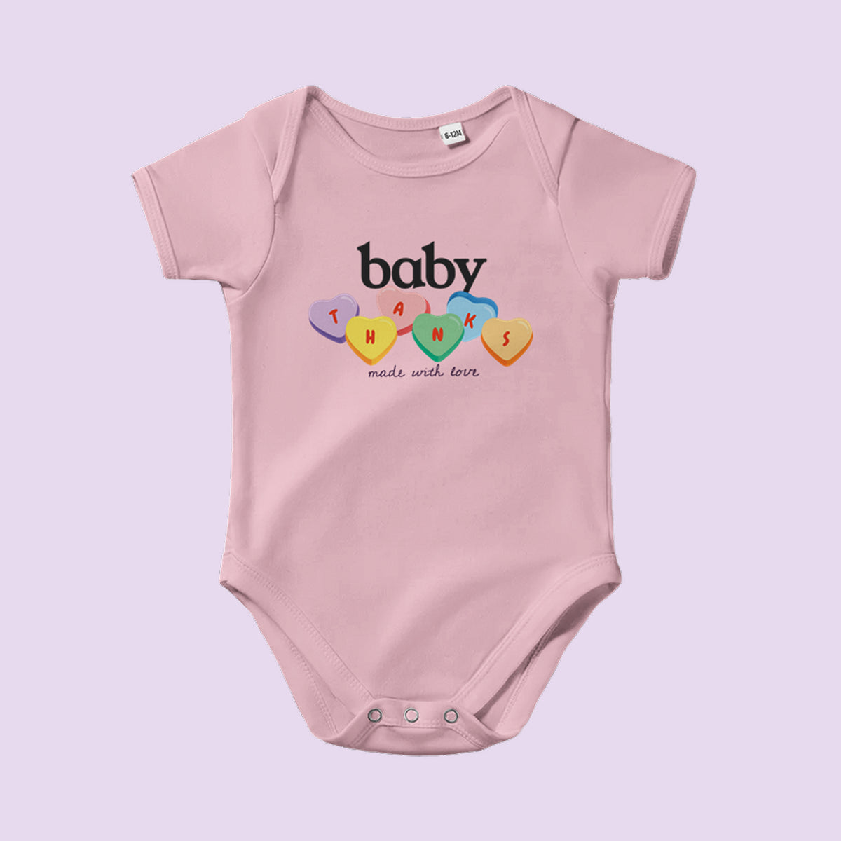 Body bébé rose « baby » illustré de cœurs colorés – tenue assortie mamie et bébé