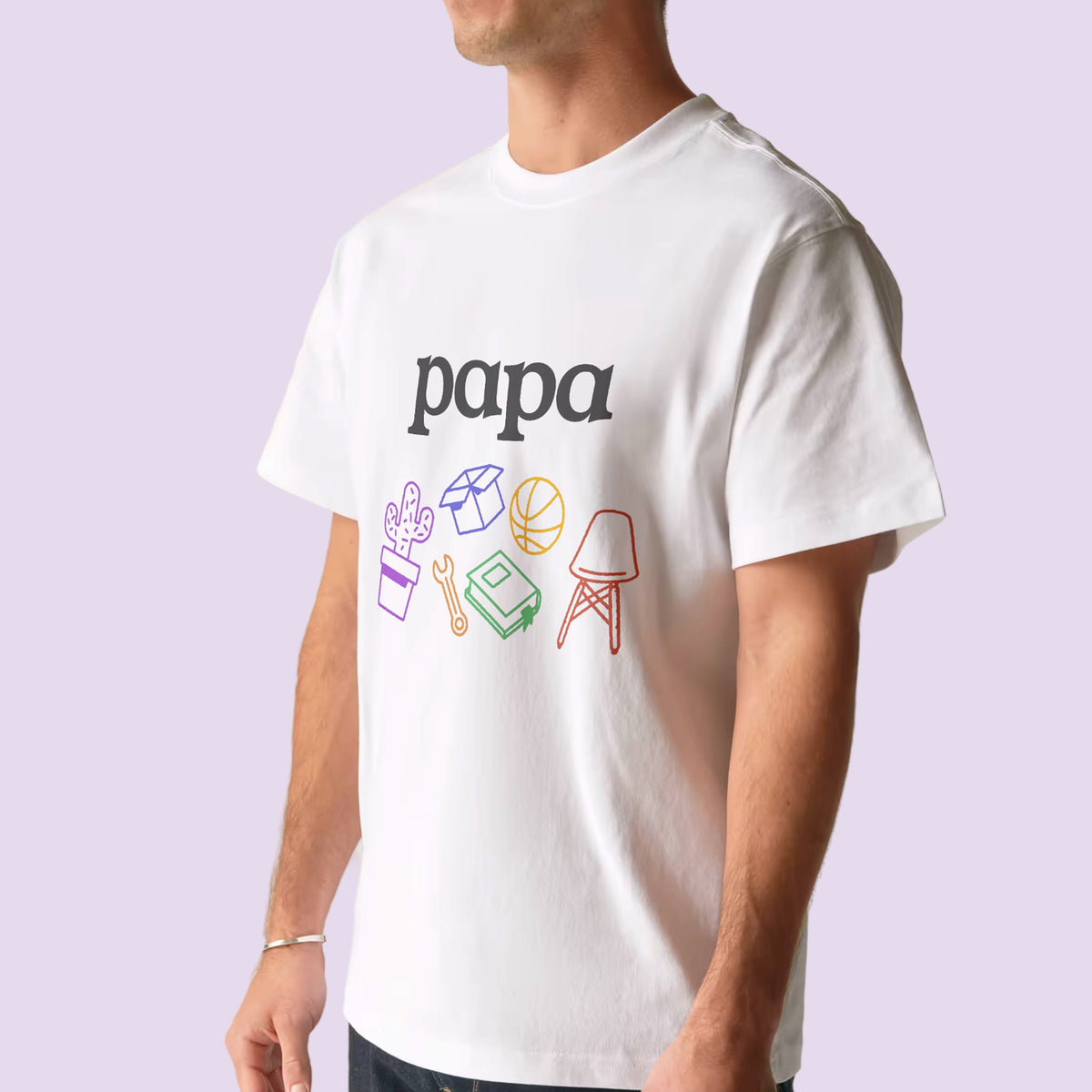 Homme portant le t-shirt blanc « papa » illustré – t-shirt futur papa